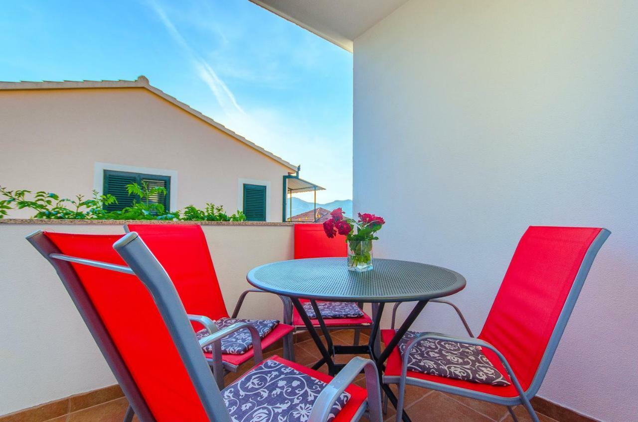 Apartment Ive Trogir Exterior photo
